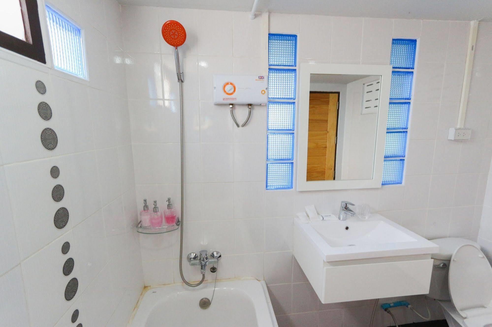 The Stay Guest House Loei Extérieur photo